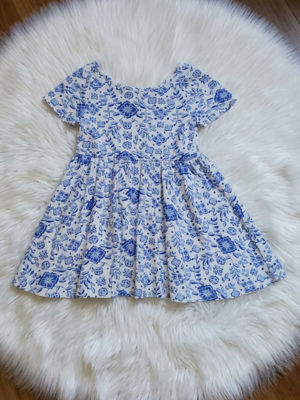 Tea Collection Blue and White Floral Dress Size 4